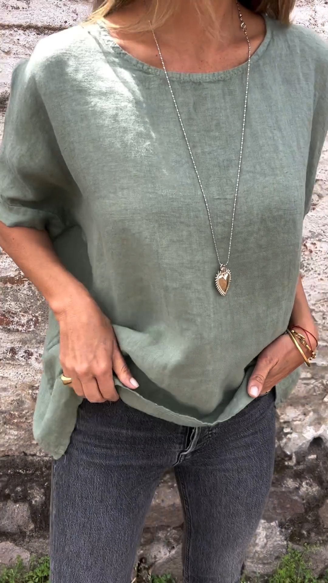 Camiseta de Algodão e Linho com Gola Redonda