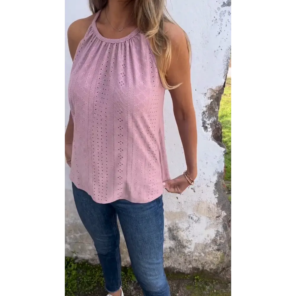 Regata com Gola Redonda e Design Vazado