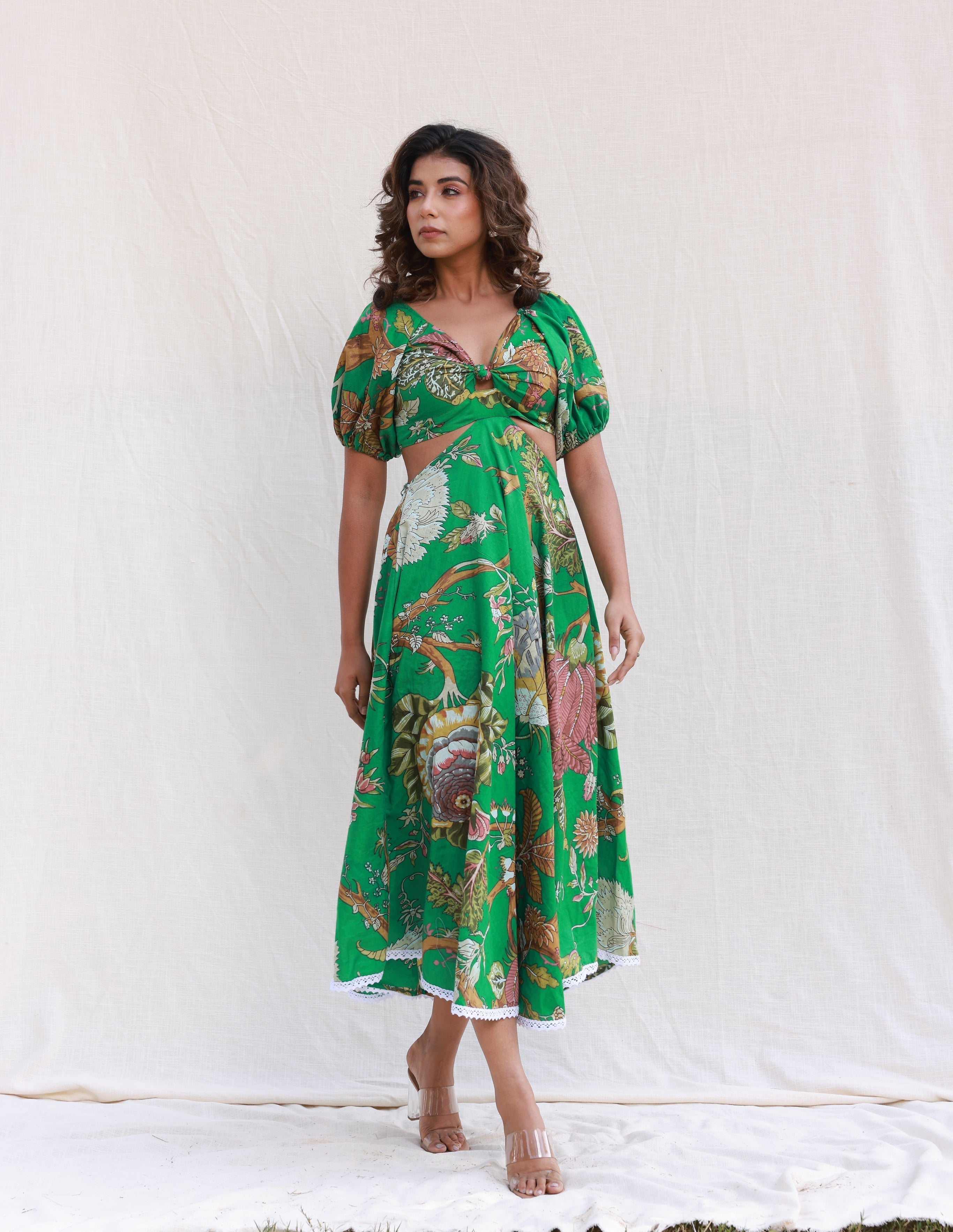 Vestido Longo de Verão com Estampa Floral e Manga Bufante Aurora