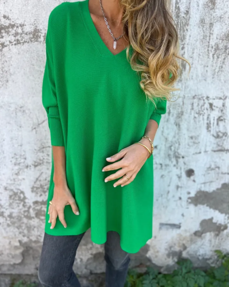 Blusa Feminina Oversized com Decote V em Malha Leve Júlia