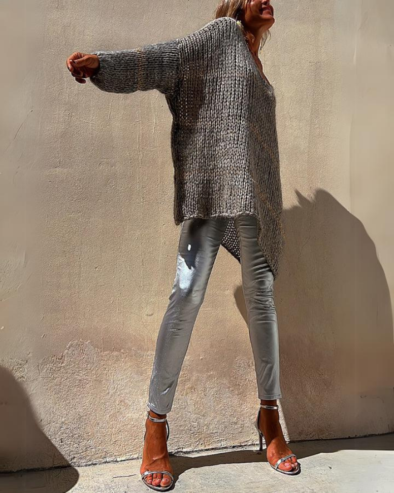 Suéter Feminino de Tricô – Oversized com Trama Aberta e Decote V Wendy